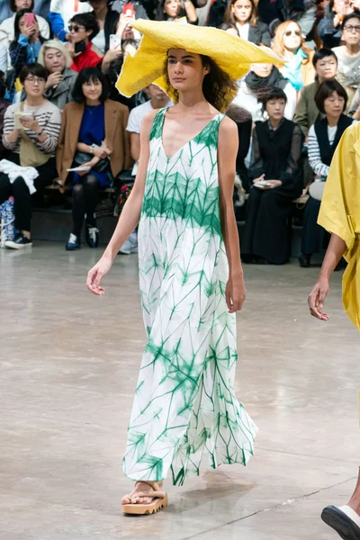 Look 42